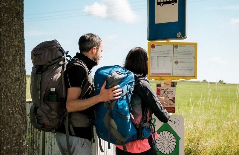 Mit dem Bus zu den Wanderrouten